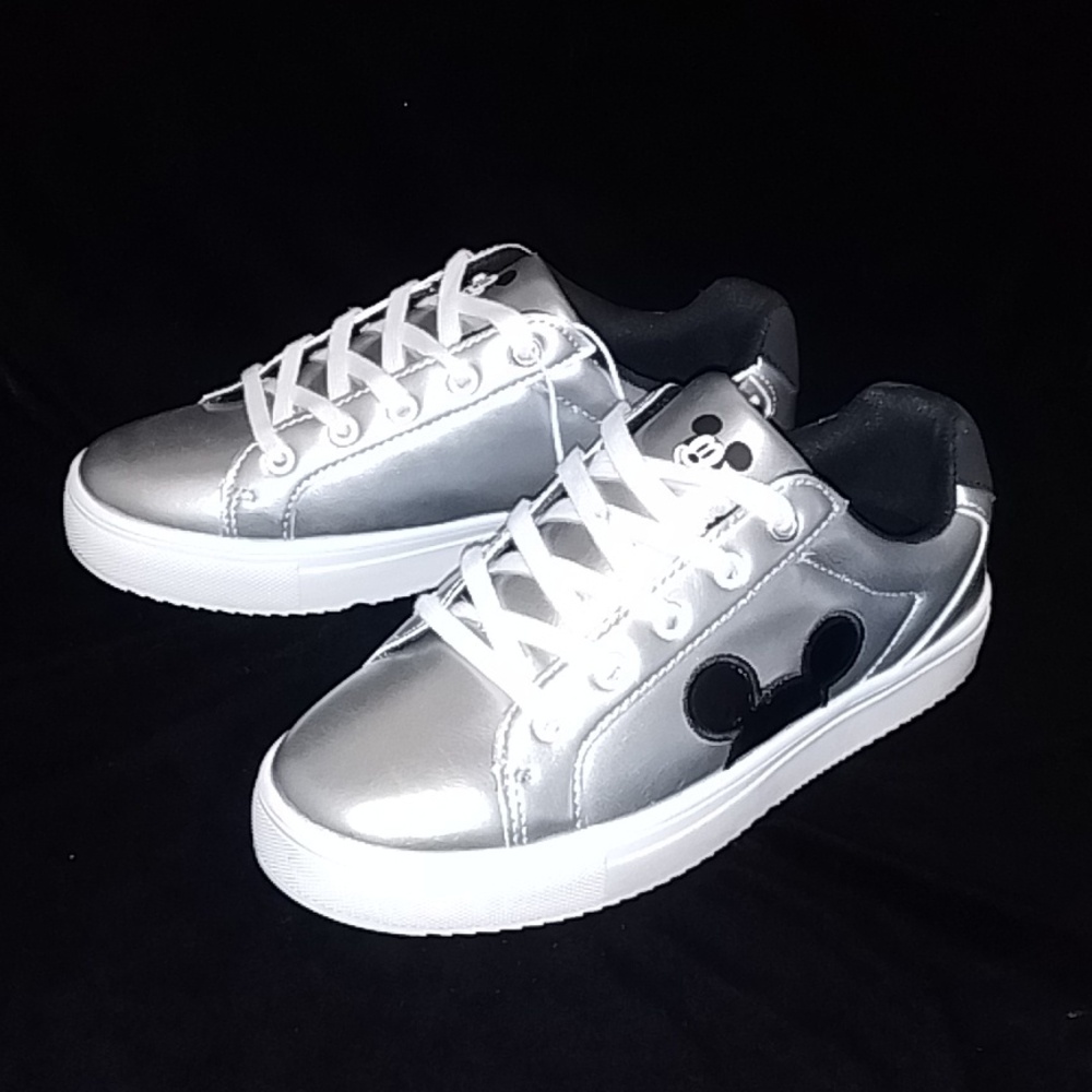 Mickey Mouse Children's Sneakers Size 4